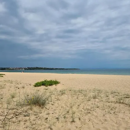 Ultimate Caravan Experience - 1st Line Gradina 假日公园 *