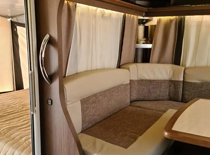 Ваканционно селище Ultimate Caravan Experience - 1st Line Gradina Созопол