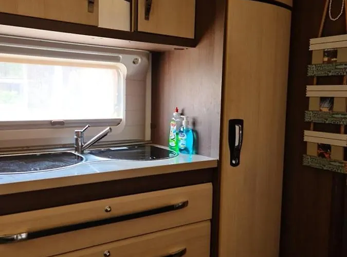 Ultimate Caravan Experience - 1st Line Gradina *